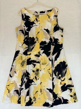 Sleeveless Floral A-Line Dress in Yellow, Black & Cream - Size 16